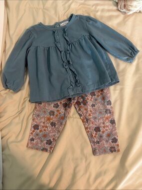 Three Sisters Blue Ruffle Top & Floral Leggings Kids Matching Set